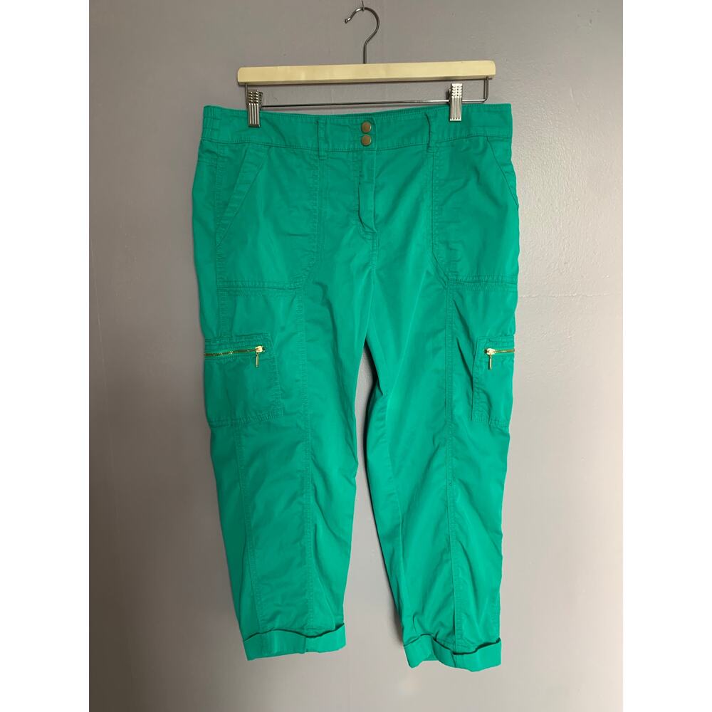 Chico's Pants Size 0.5 Size Small‎ 6 Cropped Green Cargo Stretch Gold Button